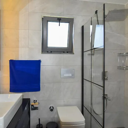 Antalya Luxury 1 *